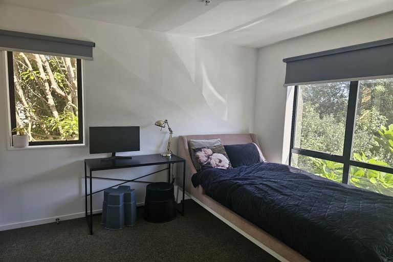 Photo of property in 19 Waru Lane, Te Atatu Peninsula, Auckland, 0610