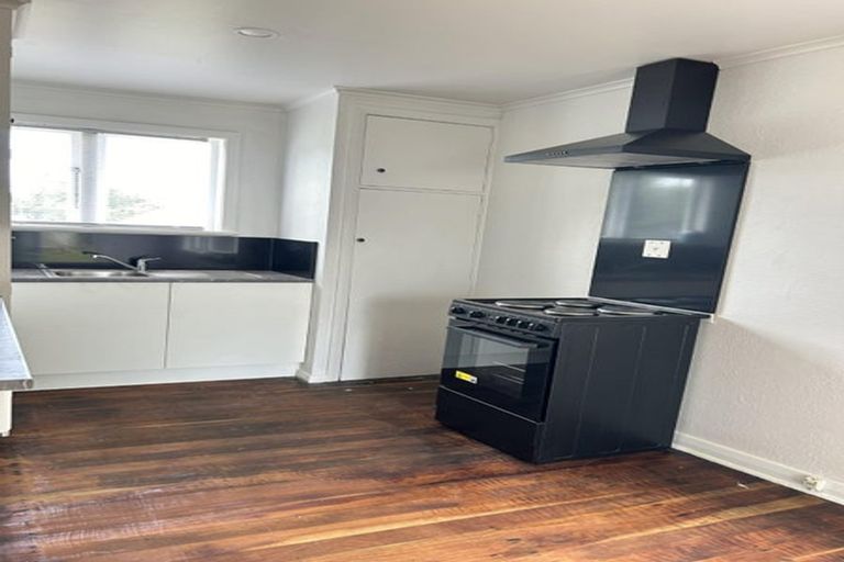 Photo of property in 28 Seddon Street, Levin, 5510