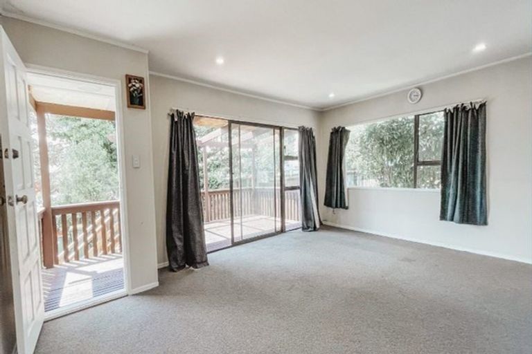 Photo of property in 2/47 Charntay Avenue, Clover Park, Auckland, 2019