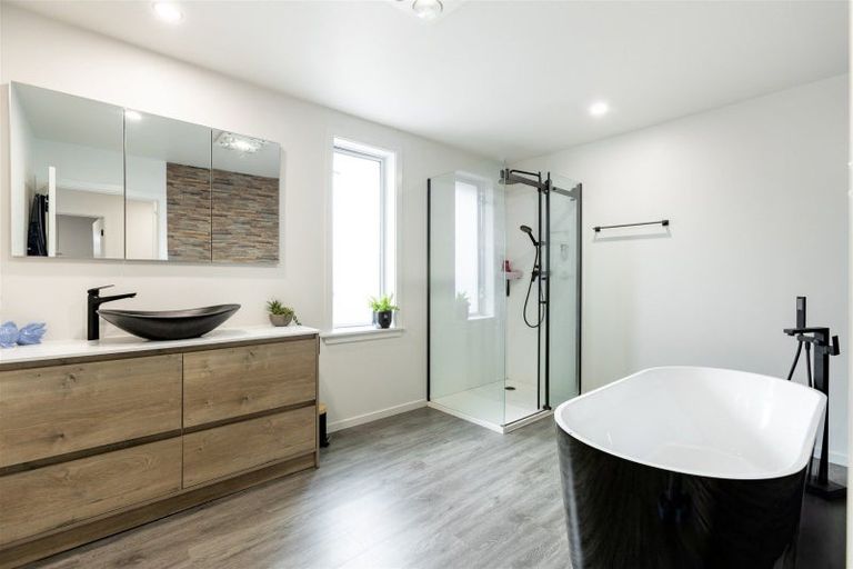 Photo of property in 61 Derby Street, Westport, 7825