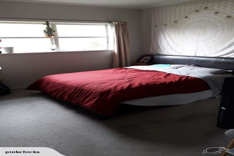 Photo of property in 115 Glengarry Road, Glen Eden, Auckland, 0602