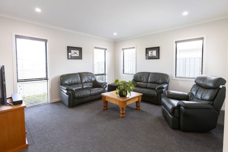 Photo of property in 12 Ruahine Road, Poraiti, Napier, 4112