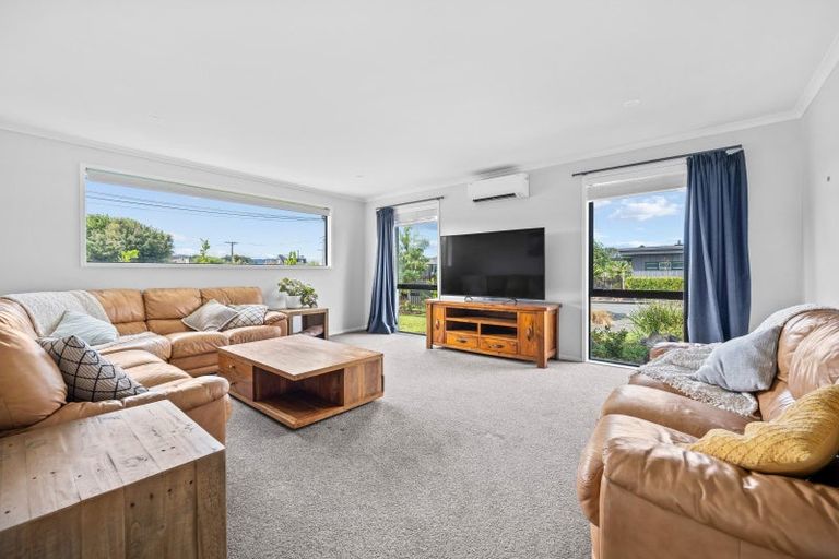 Photo of property in 2 William Gilbert Drive, Mangawhai, 0505