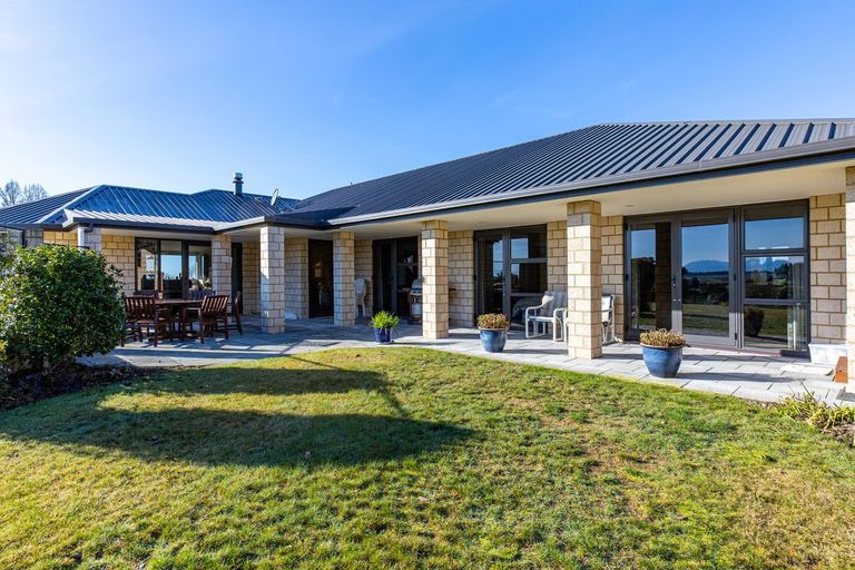 Photo of property in 108 Spur Road, Hadlow, Timaru, 7975