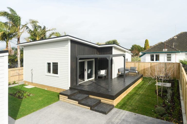 Photo of property in 8a Cuba Street, Takaro, Palmerston North, 4412