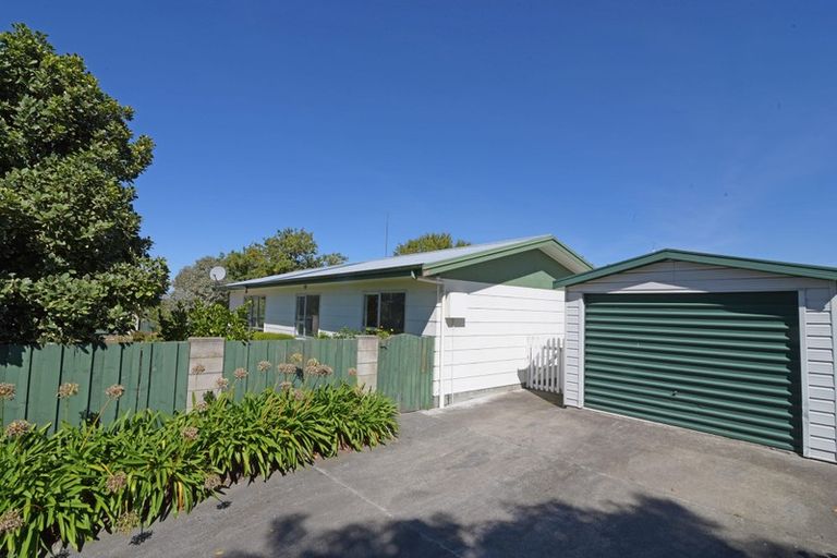 Photo of property in 12 Currie Street, Greenmeadows, Napier, 4112