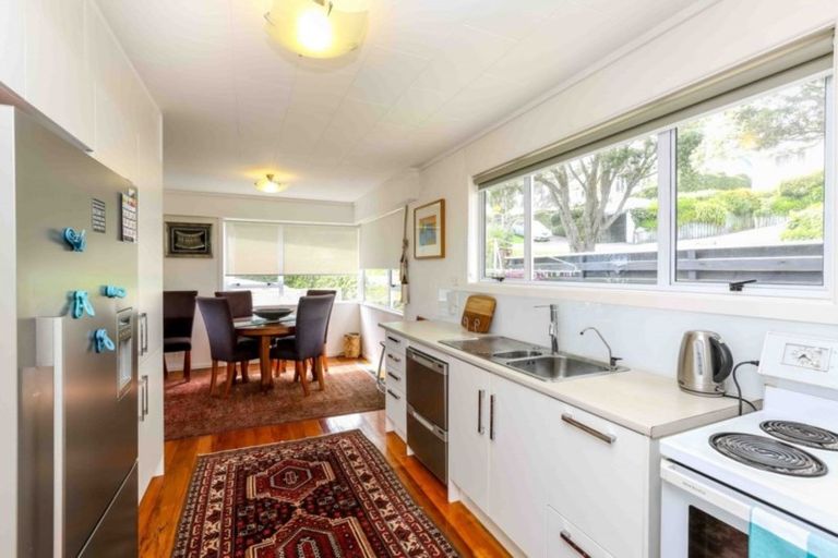 Photo of property in 129 Pendarves Street, New Plymouth, 4312