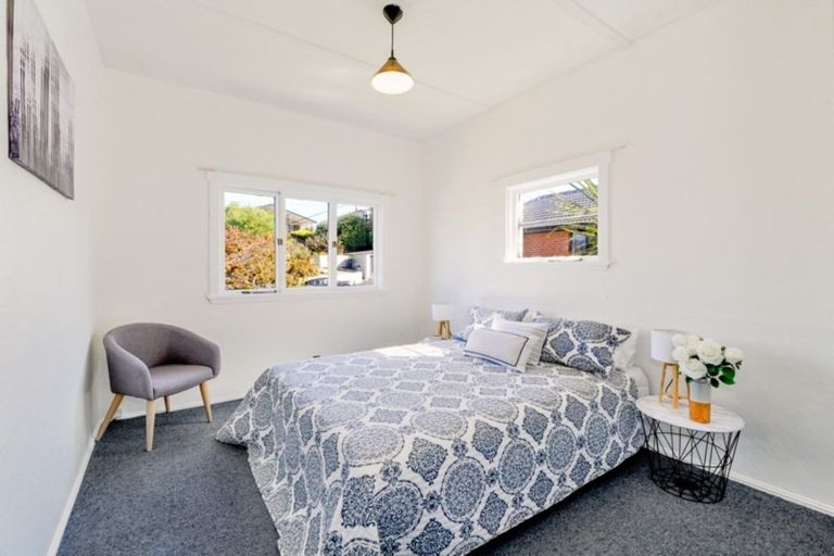 Photo of property in 18 Durham Street, Mornington, Dunedin, 9011