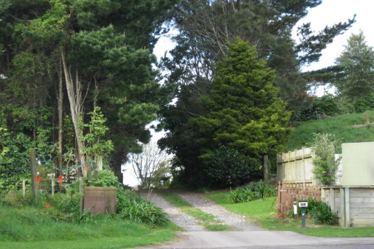 Photo of property in 18a Tupare Place, Highlands Park, New Plymouth, 4312