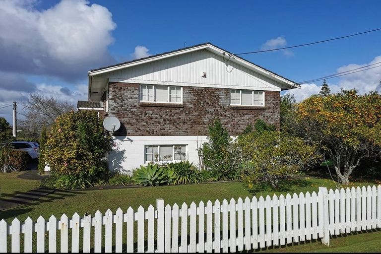 Photo of property in 203 Royal Road, Massey, Auckland, 0614