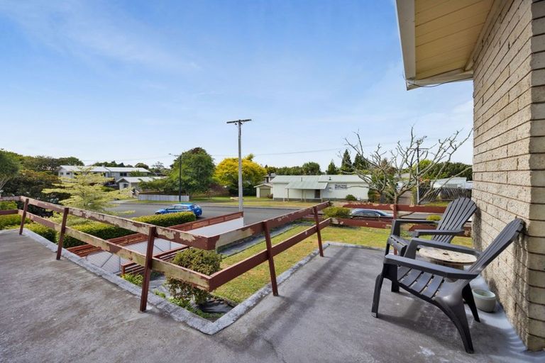 Photo of property in 1 Koromiko Street, Inglewood, 4330