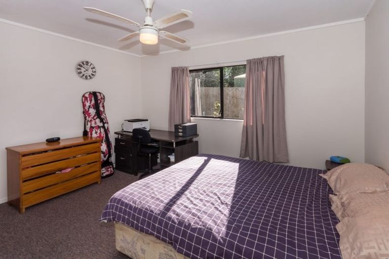 Photo of property in 2/16 Boundary Road, Opaheke, Papakura, 2113