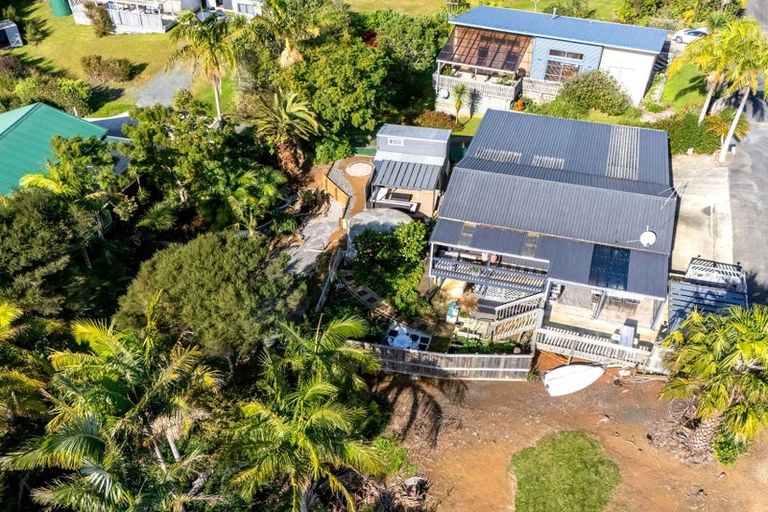 Photo of property in 54 Powells Road, Cable Bay, 0420