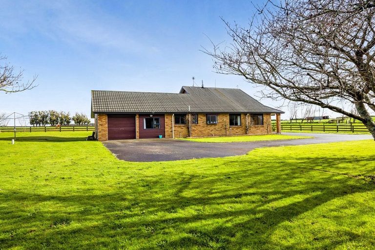 Photo of property in 183 Boylan Road, Te Roti, Hawera, 4673