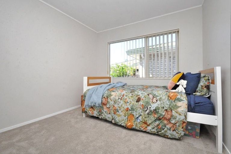 Photo of property in 22a Greta Place, Stanmore Bay, Whangaparaoa, 0932