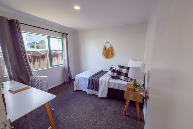 Photo of property in 21 Robinia Place, Snells Beach, 0920