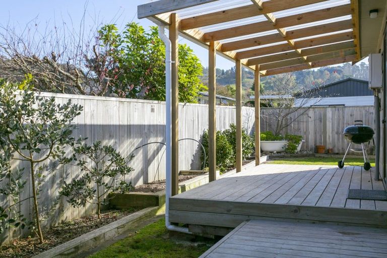 Photo of property in 3b Dorothy Drive, Acacia Bay, Taupo, 3330