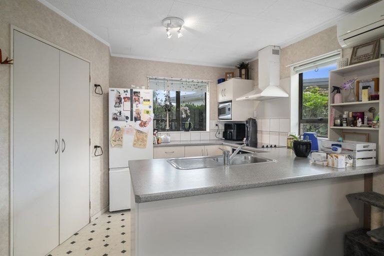 Photo of property in 31d Tumene Drive, Owhata, Rotorua, 3010