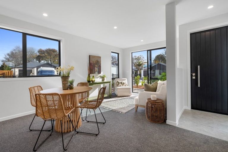 Photo of property in 2 Lily Pond Lane, Haruru, 0204