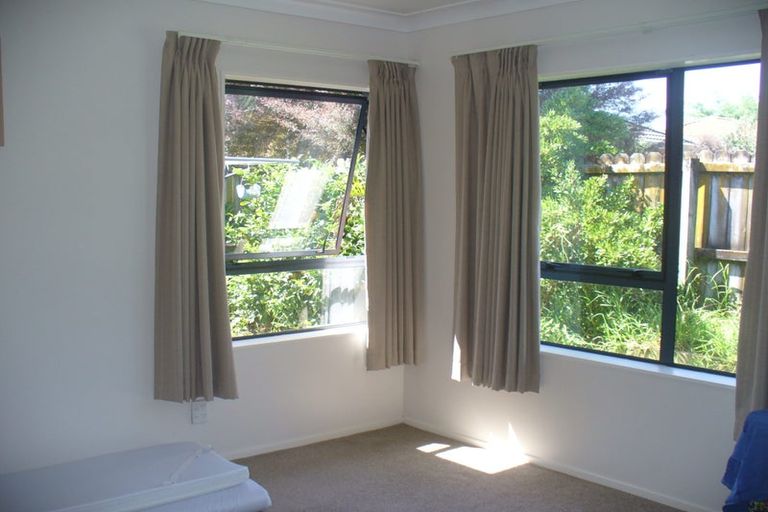 Photo of property in 14 Caltra Place, East Tamaki, Auckland, 2016