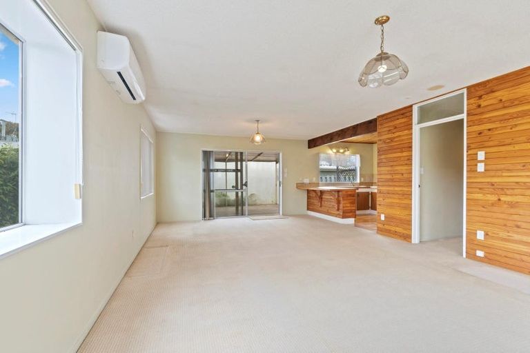 Photo of property in 2/21 Rollerson Street, Papakura, 2110