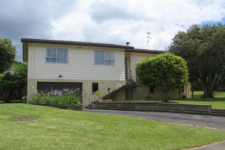 Photo of property in 2 Lismore Place, Papatoetoe, Auckland, 2025