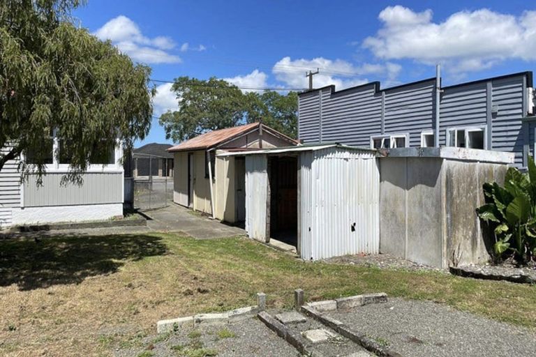 Photo of property in 563 Queen Street East, Levin, 5510