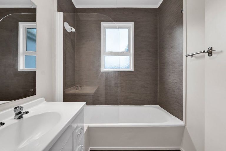 Photo of property in 1 Brecon Road, Stratford, 4332