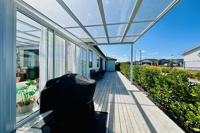 Photo of property in 54 Siren Street, Wainui, 0932