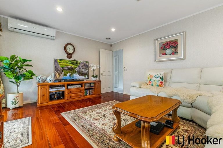 Photo of property in 29 Tington Avenue, Wattle Downs, Auckland, 2103