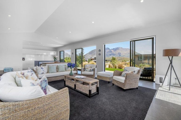 Photo of property in 17 Ellesmere Avenue, Jacks Point, Queenstown, 9371
