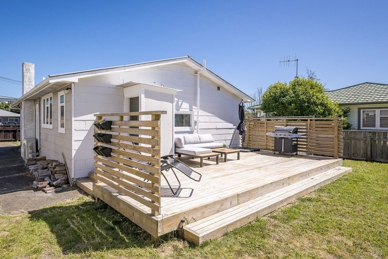 Photo of property in 5a Titoki Road, Raumati Beach, Paraparaumu, 5032