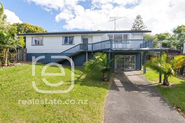 Photo of property in 50 Regency Place, Sunnynook, Auckland, 0632