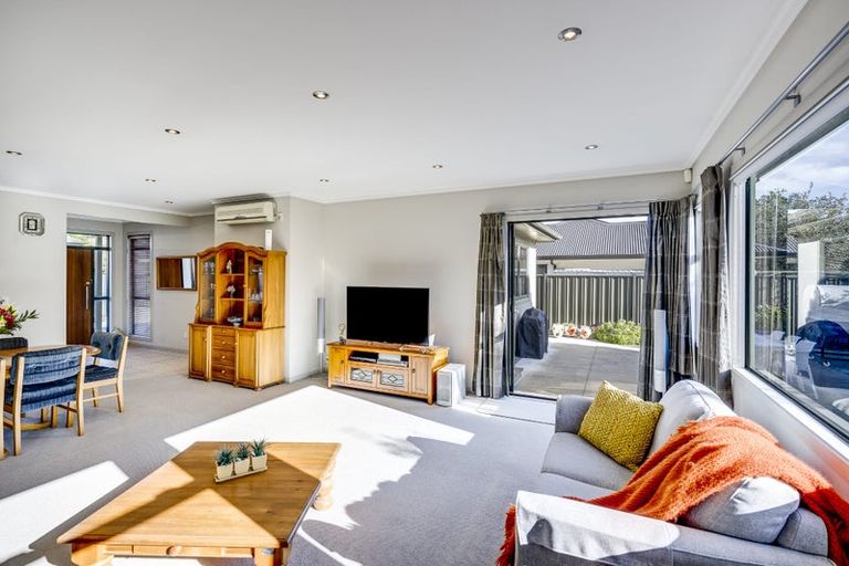 Photo of property in 15a Harpham Street, Taradale, Napier, 4112