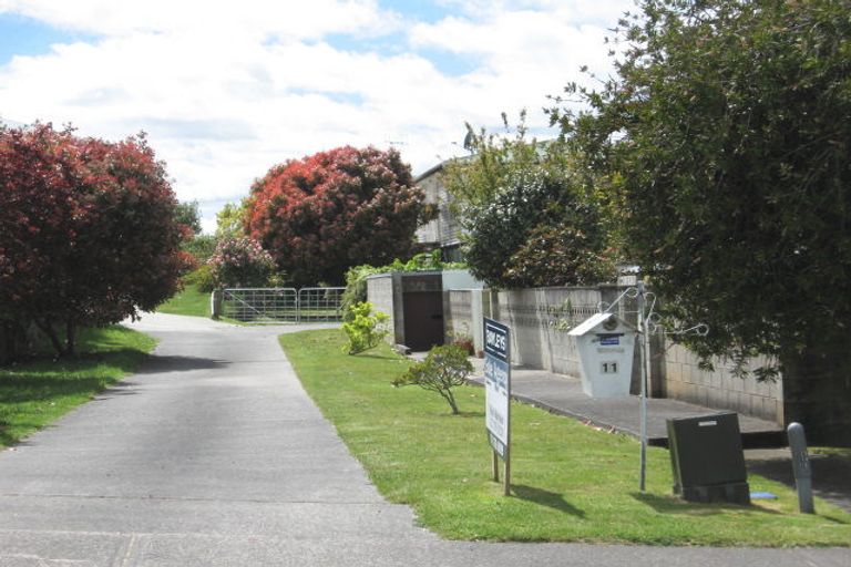 Photo of property in 11 Alberta Street, Acacia Bay, Taupo, 3330