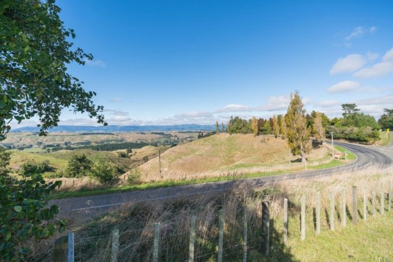 Photo of property in 10 Haggerty Street, Kimbolton, 4774