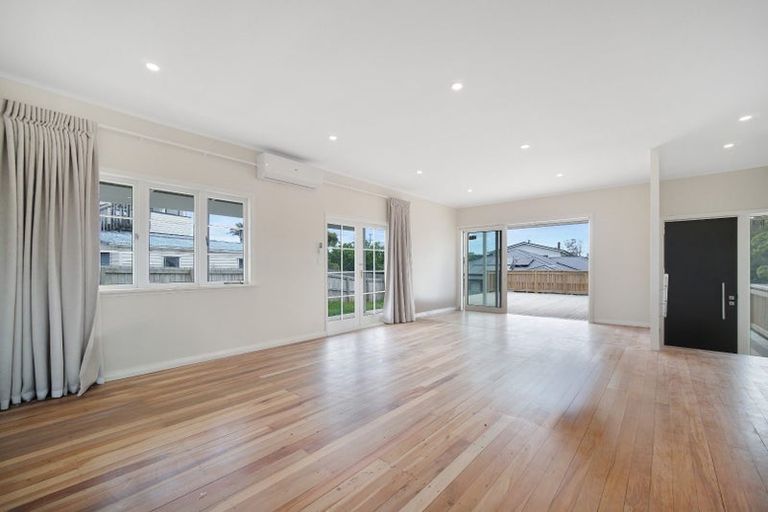 Photo of property in 19a Alexandra Street, Riverhead, 0820