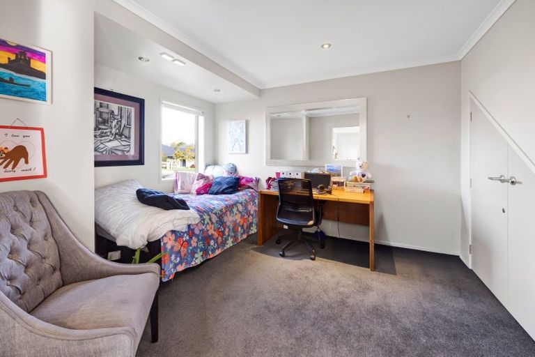 Photo of property in 17 Elizabeth Grove, Stratford, 4332