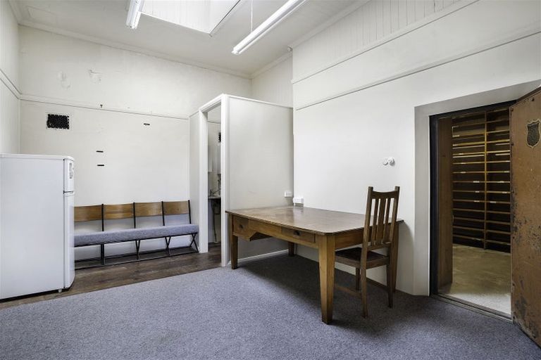 Photo of property in 24 Jellicoe Street, Martinborough, 5711