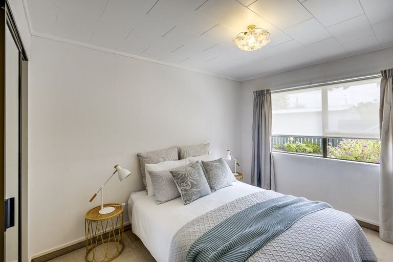 Photo of property in 1/802 Victoria Street, Parkvale, Hastings, 4122