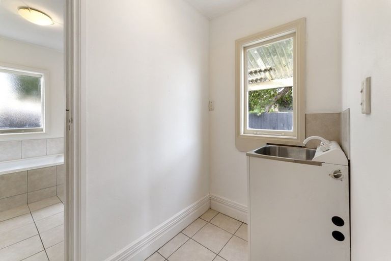 Photo of property in 1/3 Manning Place, Woolston, Christchurch, 8023
