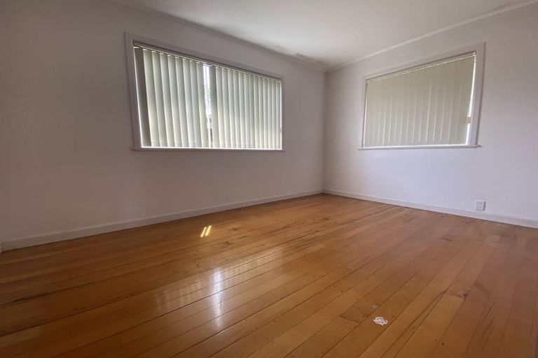 Photo of property in 1/40 Savoy Road, Glen Eden, Auckland, 0602