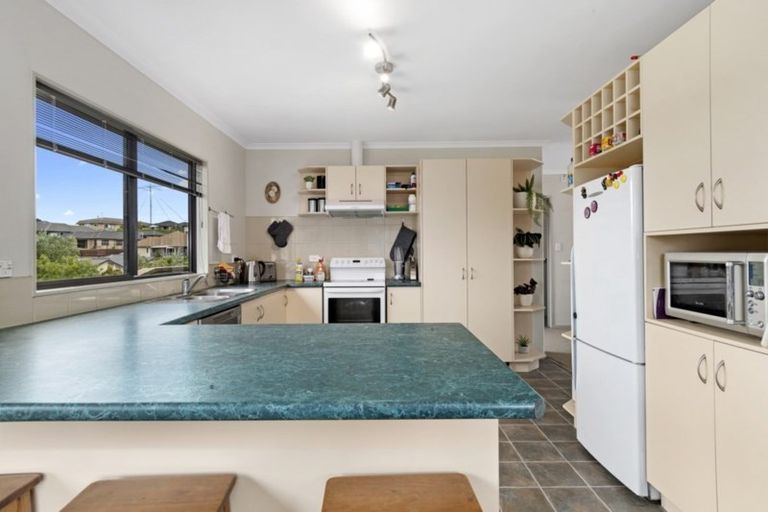 Photo of property in 52 Inverness Drive, Pyes Pa, Tauranga, 3112