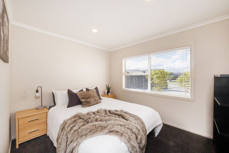 Photo of property in 9 Lorenzo Place, Kelvin Grove, Palmerston North, 4414