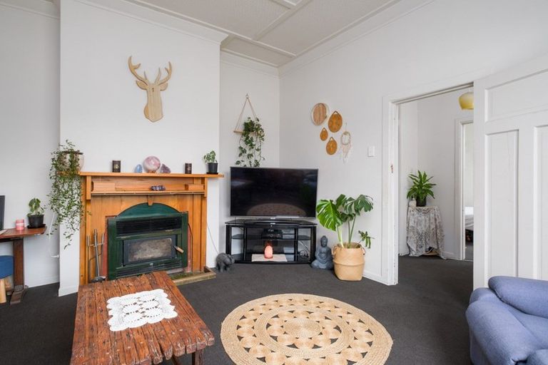 Photo of property in 39 De Lautour Road, Inner Kaiti, Gisborne, 4010