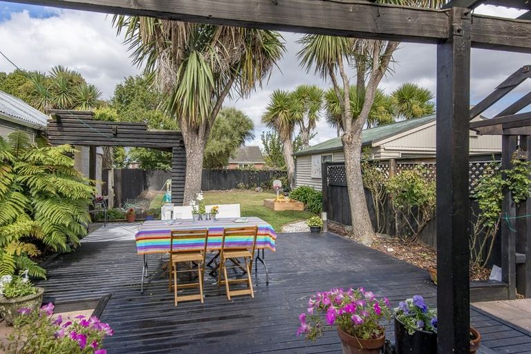 Photo of property in 151 Langdons Road, Northcote, Christchurch, 8052