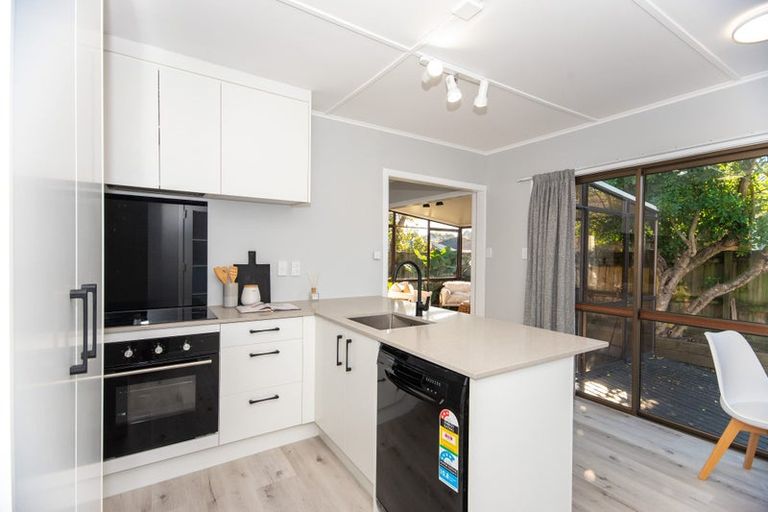 Photo of property in 8 Fenwick Crescent, Hillcrest, Hamilton, 3216