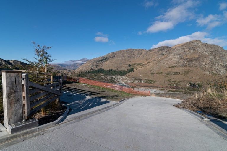 Photo of property in 7 Powder Terrace, Arthurs Point, Queenstown, 9371