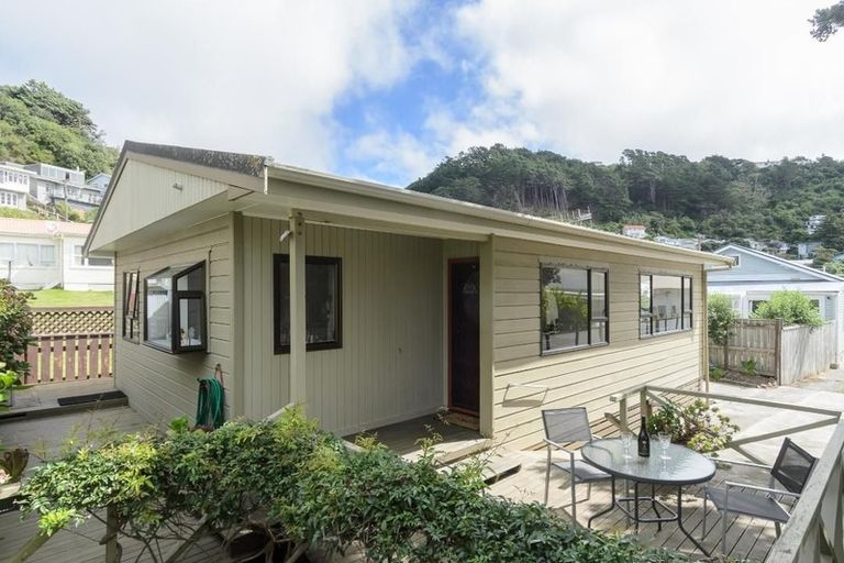 Photo of property in 1/67 Hector Street, Seatoun, Wellington, 6022