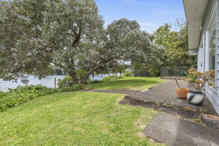 Photo of property in 1 Pakuranga Road, Pakuranga, Auckland, 2010